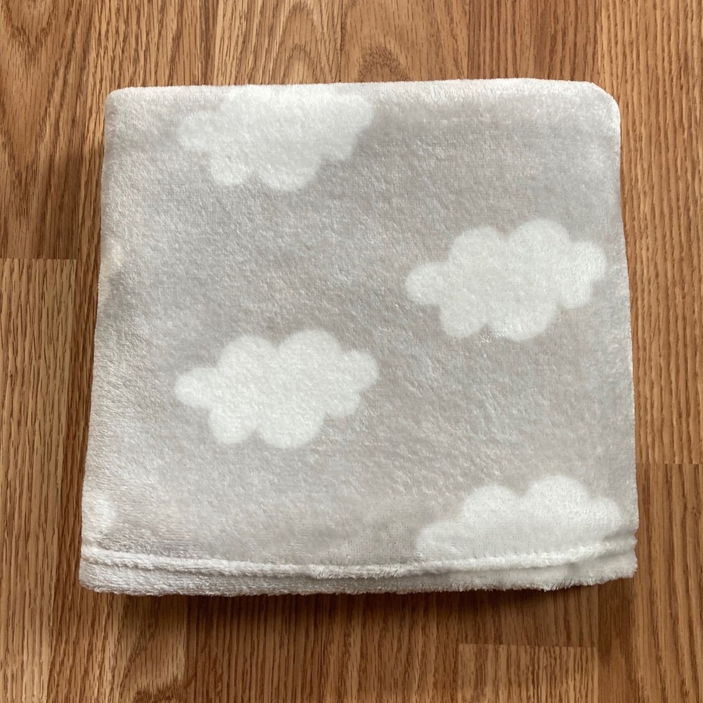 Parents Choice Baby Blanket Clouds Gray White 30 x 35